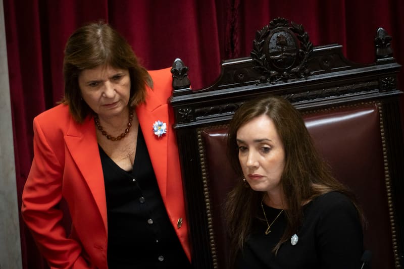 NOTICIAS ARGENTINAS
BAIRES, JUNIO 4:La vicepresidenta Victoria Villarruel volvió hoy a embestir contra la jefa del bloque de la Libertad Avanza, Patricia Bullrich, y la acusó de “someter a un descontrol” a la sesión del Senado por los cambios que quiere introducir sobre la cantidad de pliegos que se votarán en el recinto de sesiones. FOTO NA: CLAUDIO FANCHI