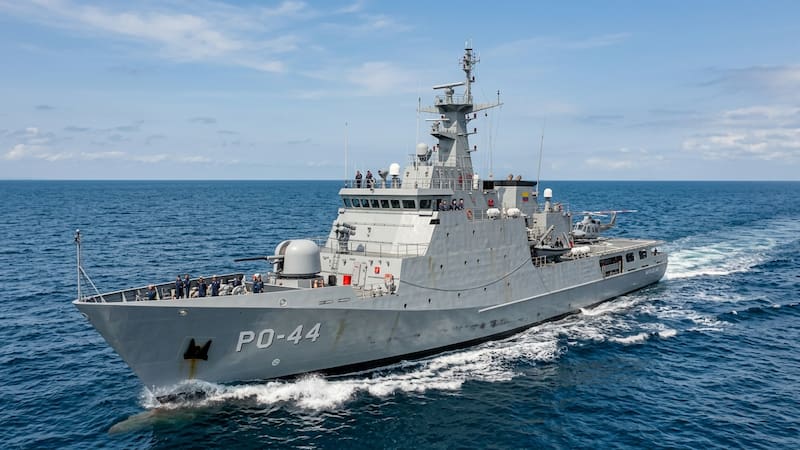 La Armada Nacional avanza con la integración del armamento principal de su nuevo patrullero oceánico, que incorporará un cañón Leonardo de 76 mm con alta cadencia de fuego y capacidad para distintos tipos de operaciones marítimas.
