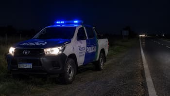 Un policía y chofer de aplicación mató al ladrón y quedó libre: los vecinos lo apedrearon