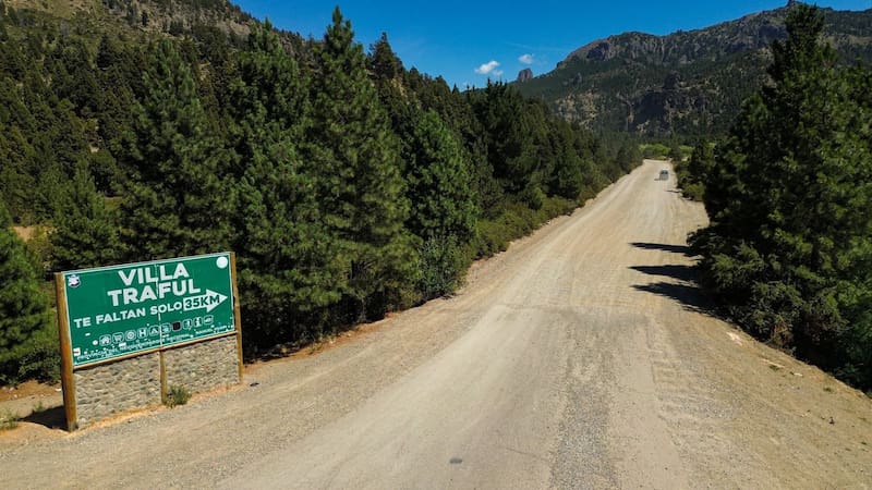 Pavimentan una nueva ruta turística que conectará dos destinos importantes de la Patagonia. Foto: Gobierno de Neuquén