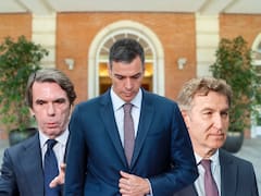 José María Aznar y Feijóo consideran que Sánchez ha perdido legitimidad y exigen elecciones anticipadas