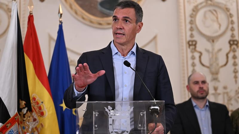El presidente del Gobierno, Pedro Sánchez, viajó este viernes a Ceuta.