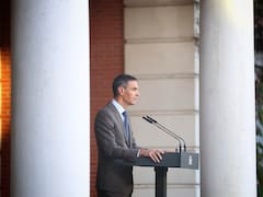 El PSOE defiende el voto por correo y exige al PP que desautorice las dudas de Ayuso y Abascal