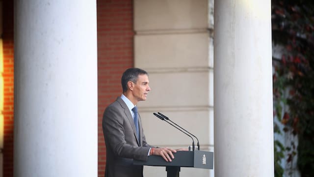 El PSOE defiende el voto por correo y exige al PP que desautorice las dudas de Ayuso y Abascal