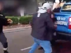 Chocó dos autos, se negó al test de alcoholemia y se peleó con dos policías: terminó detenido
