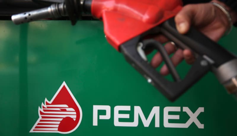 Pemex recibe más de 700 millones de pesos diarios en apoyos del gobierno.