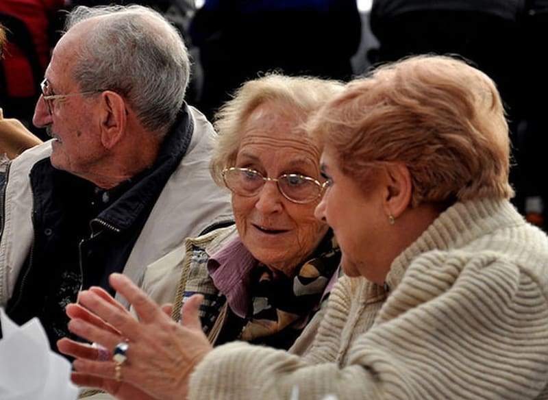La Pensión para el Bienestar de las Personas Adultas Mayores otorga un apoyo económico bimestral a personas de 65 años o más.