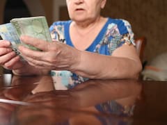 Quienes cobren pensiones tendrán derecho a una paga extra en 2026: requisitos para recibir esta ayuda