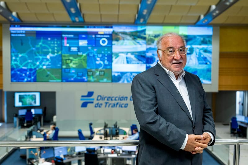 Pere Navarro, director general de Tráfico, defiende aumentar la ocupación media de los vehículos como medida frente a la congestión urbana.