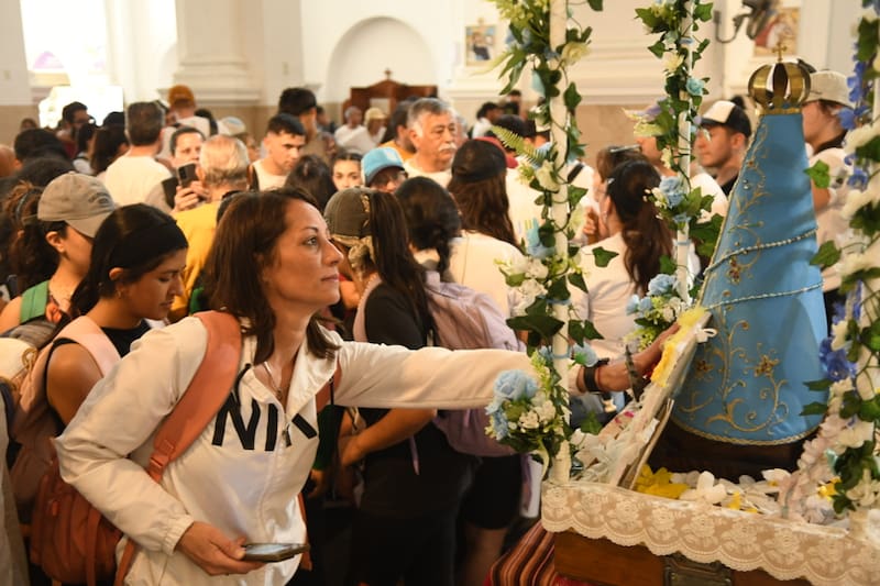 Antes de emprender la peregrinación a Luján, es fundamental cargar en la mochila el documento y un papel con el teléfono de un contacto de emergencia. (Foto: Basílica Nuestra Señora de Luján)