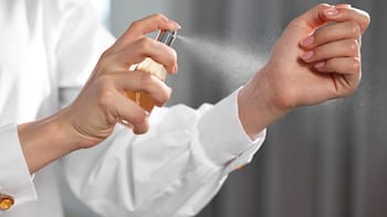 Ritual con perfume para atraer dinero rápidamente: cómo hacerlo en simples pasos