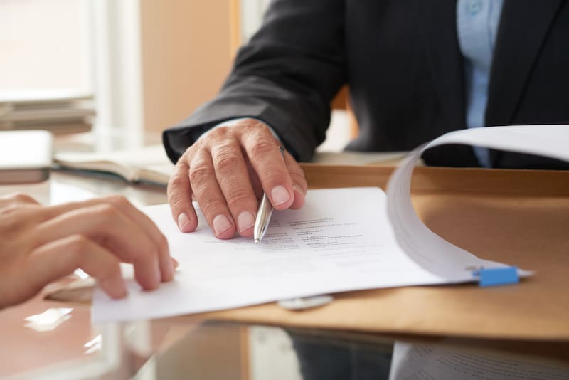 El derecho del permiso retribuido es únicamente para concurrir al examen y no para estudiar.