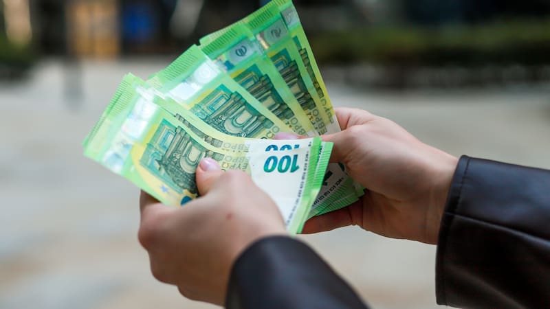 La venta de una vivienda con inquilinos abre interrogantes legales sobre contratos, plazos y responsabilidades que marca la Ley de Arrendamientos Urbanos.