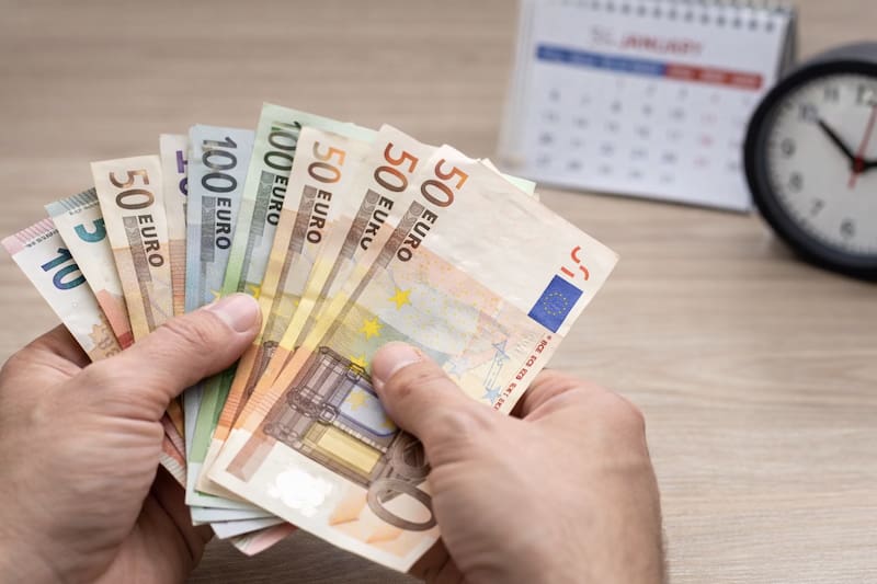 Mantener el salario con menos horas trabajadas reabre la discusión sobre productividad y sostenibilidad económica.