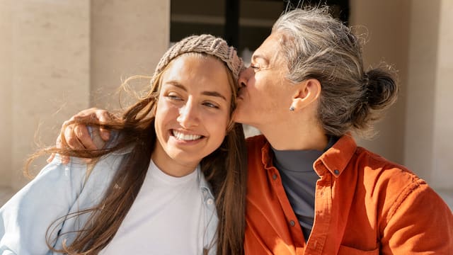 Buenas noticias de Hacienda: beneficiarán con 1150 euros a quienes vivan con personas mayores de 65 años