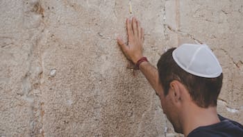 Si tienes alguno de estos apellidos, significa que tu linaje español es 100% judío