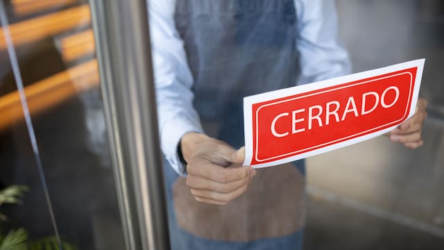 Se despide la cadena de comida rápida más popular del país: al menos 200 tiendas cerrarán sus puertas para siempre