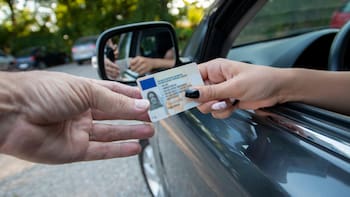 La DGT explica cómo solicitar el duplicado del carnet de conducir por pérdida o robo: estos son los documentos requeridos