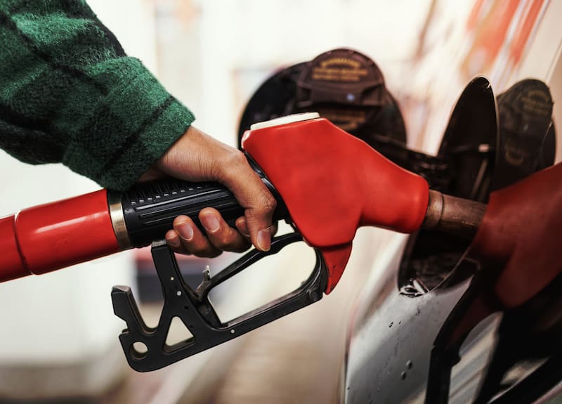 El precio de los carburantes se convierte en uno de los principales focos de las medidas económicas.