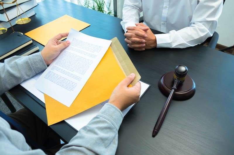 El fallecimiento de un familiar activa trámites legales y fiscales que los herederos deben gestionar con cuidado.