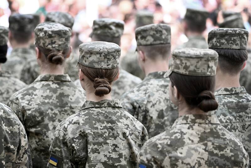 Perú | Jóvenes de 17 años deberán inscribirse en el Registro Militar: quiénes podrían recibir una multa