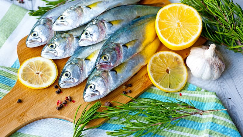 Durante años, la recomendación fue clara: “Nunca compres pescado los lunes”