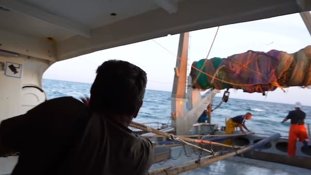 Francisco, pescador con 40 años en el mar: “Antes éramos marineros y pescadores; hoy nos hacen sentir como delincuentes”