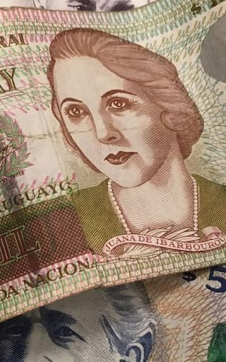BCU impulsa el ahorro en pesos para ampliar el crédito en moneda nacional