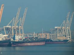Ormuz: mientras Trump anuncia una tarifa para cruzar, Dubai negocia un puerto para evitarlo