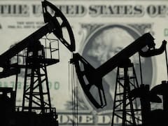 El petróleo cae desde sus máximos mientras el mercado sigue de cerca el estrecho de Ormuz