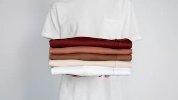 El electrodoméstico que se maneja como un celular y es ideal para cuidar tu ropa