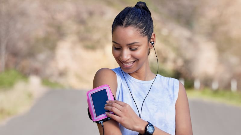 La aplicación que te paga por caminar y hacer ejercicio cuántos pasos hay que hacer para ganar 100 USD