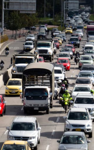 ¿Cuándo empieza a regir el pico y placa los sábados en Bogotá?