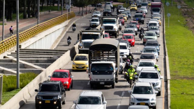 ¿Cuándo empieza a regir el pico y placa los sábados en Bogotá?