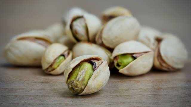 Cómo cultivar tu propio árbol de pistacho: cada cuánto hay que regarlo y cuándo da los primeros frutos