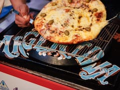 Orgullo nacional: juntaba cartón y latas para subsistir de chico y ahora es campeón mundial de la pizza