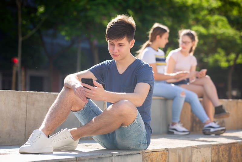 Planean prohibir las redes sociales para los menores de 16 años: hay unas pocas excepciones.