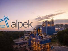 Alpek vuela en la BMV pero una alerta de deuda podría frenar el rally de la petroquímica