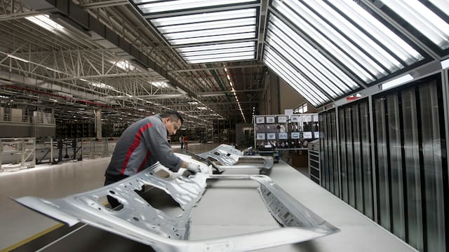 Vuelven a rugir los motores: La producción de autos en México logra su mejor arranque en 7 años