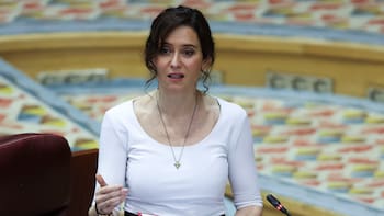Ayuso afirma que la regularización de migrantes representa “la ilegalidad absoluta” y que beneficiará a “cualquier delincuente de medio pelo”