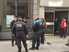 Detenidos tomaron de rehén a un efectivo policial y lo liberaron tras varias horas de negociación