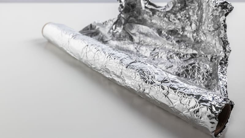 Poner papel aluminio en la heladera: para qué sirve y por qué lo recomiendan. Foto: Freepik