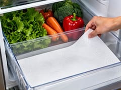 Poner papel de cocina en el cajón de las verduras: para qué sirve y por qué recomiendan hacerlo