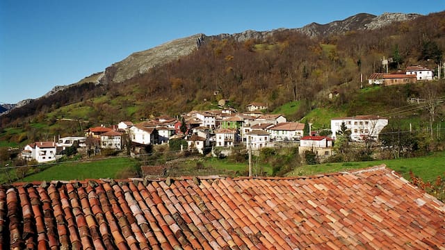 Estos 2 pueblitos de España ofrecen hasta 3000 euros por mudarte allí: los requisitos son mínimos