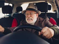 Fin de la licencia de conducir | Los mayores de 65 años ya no podrán volver a renovarla a menos que completen este trámite