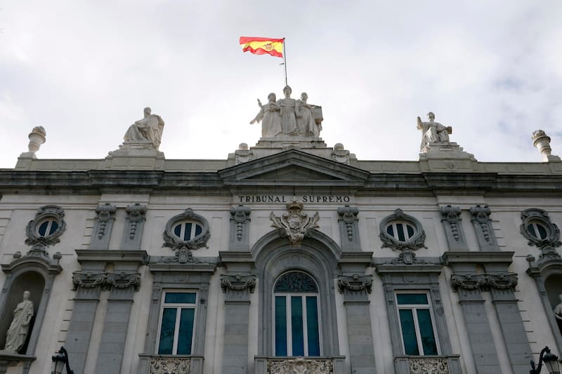 Por qué el Supremo suspende las altas de la Ley de Nietos.