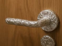 Por qué recomiendan poner aluminio en la puerta de casa y para qué se usa