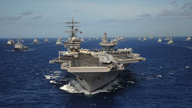 Confirmado: Estados Unidos enviará una flota de portaaviones y un lanzamisiles destructor a estos 10 países de América Latina