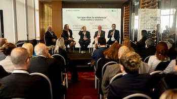 Especialistas debatieron cómo la innovación reduce daños a la salud en la lucha contra el tabaquismo