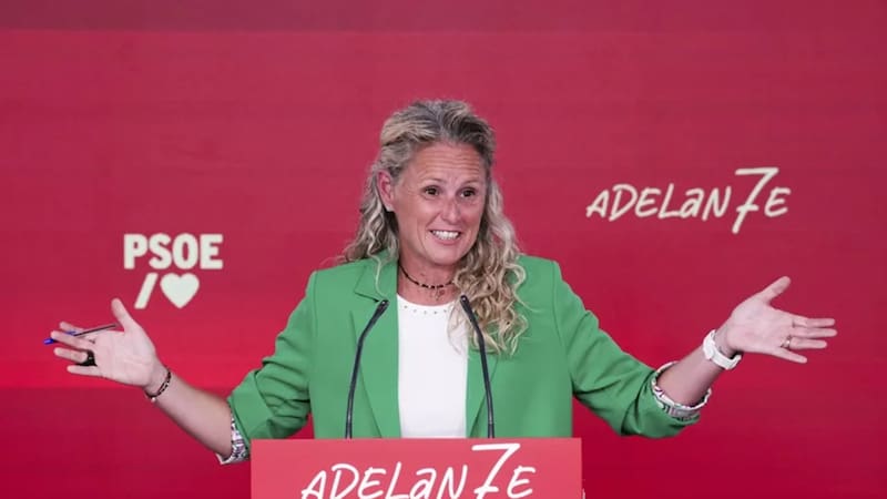 La portavoz del PSOE, Montse Mínguez, dimite de sus cargos y renuncia a ser candidata.